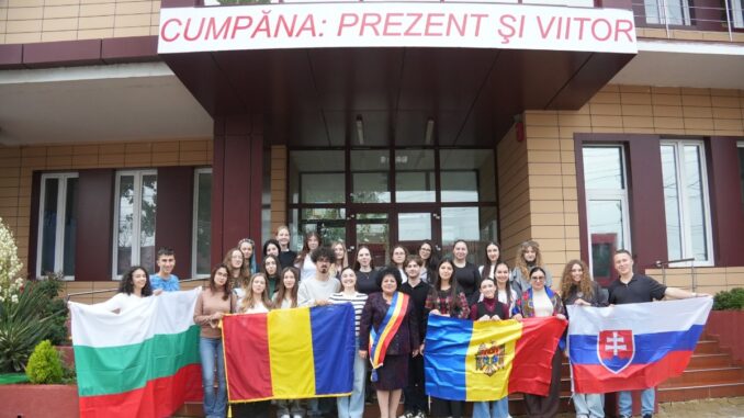 studenti ERASMUS in vizita la Cumpana Studenți ERASMUS+ din România și alte patru state, în vizită la Cumpăna. FOTO Primăria Cumpăna