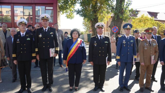 Ceremonie solemnă la Cumpăna cu ocazia Zilei Armatei României. FOTO Primăria Comunei Cumpăna