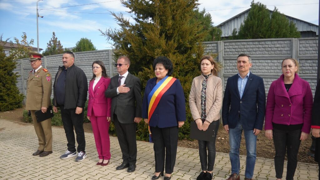 Ceremonie solemnă la Cumpăna cu ocazia Zilei Armatei României. FOTO Primăria Comunei Cumpăna