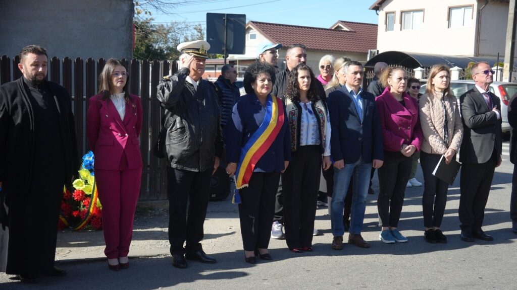 Ceremonie solemnă la Cumpăna cu ocazia Zilei Armatei României. FOTO Primăria Comunei Cumpăna