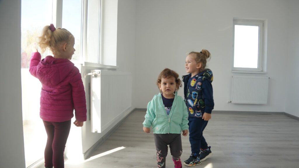 Zeci de tineri s-au înscris pe listele primăriei cu speranța de a se muta în casă nouă. FOTO Primăria Cumpăna