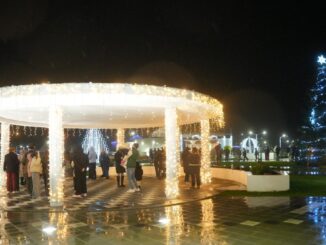 Târgul de Crăciun de la Cumpăna și-a deschis pentru prima dată porțile în Centrul Civic. FOTO Primăria Cumpăna