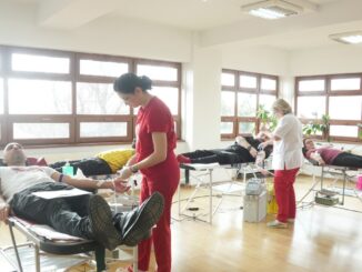 O modalitate prețioasă de a face bine de sărbători este donarea de sânge. FOTO Primăria Cumpăna